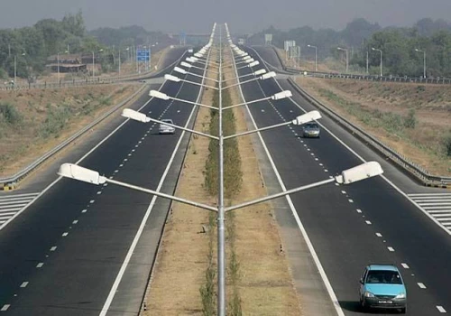 NHAI teams up with Reliance Jio to send real-time safety alerts to highway users